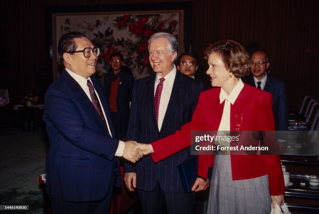 Zeming Jiang Chinese Party Secretary Jiang Zemin shakes hands with former US First ...