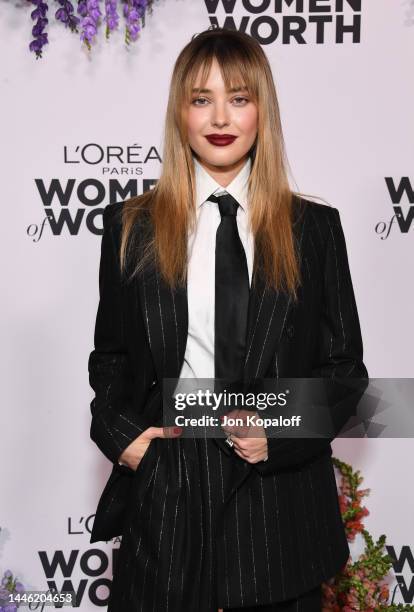 Katherine Langford attends L'Oréal Paris' Women Of Worth Celebration at The Ebell Club of Los Angeles on December 01, 2022 in Los Angeles, California.