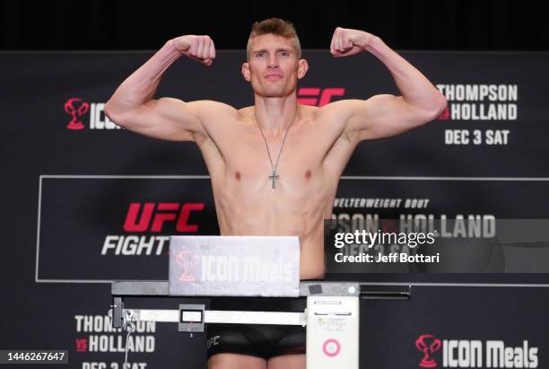 Stephen Thompson poses on the scale during the UFC Fight Night official weigh-in at the Hyatt Regency Orlando on December 02, 2022 in Orlando,...