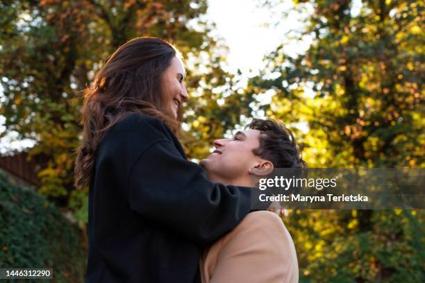 Kissing 7,369 Couple Kissing In Park Stock Photos, High-Res Pictures, and ...