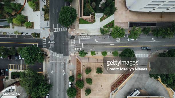 modern city streets from above - "marilyn nieves" stock pictures, royalty-free photos & images
