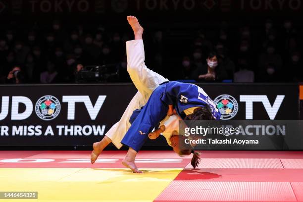 Saki Niizoe of Japan competes against Aoife Coughlan of Australia in the Women’s -70kg final on day one of the Judo Grand Slam at Tokyo Metropolitan...