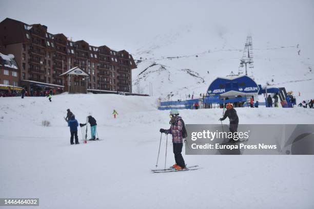 Several people ski on the day the ski season starts, at the Astun ski resort on December 3 in xx, Huesca, Aragon, Spain. Today the ski resorts of...