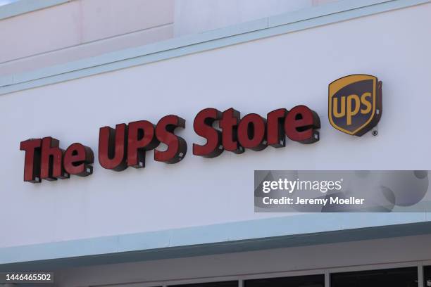 First Ups Store The Ups Store Photos and Premium High Res Pictures - Getty Images