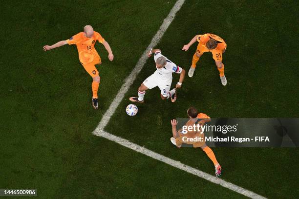 Sergino Dest of United States controls the ball against Netherlands defense during the FIFA World Cup Qatar 2022 Round of 16 match between...