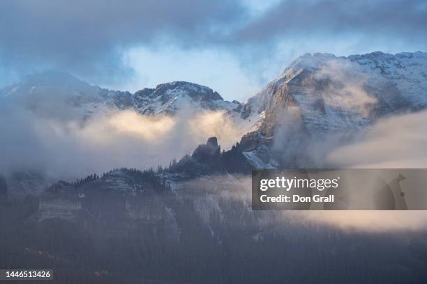 sneffels range and layered cloud cover - sneffels range stock pictures, royalty-free photos & images