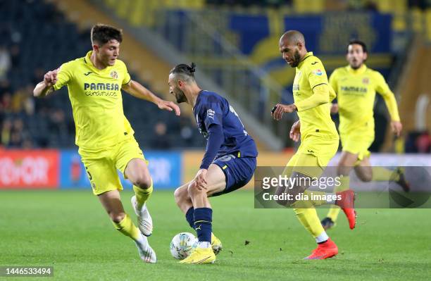 Serdar Dursun of Fenerbahçe in action with of Villarreal during the Fenerbahçe and Villarreal friendly match at Ülker Sports Arena in İstanbul,...