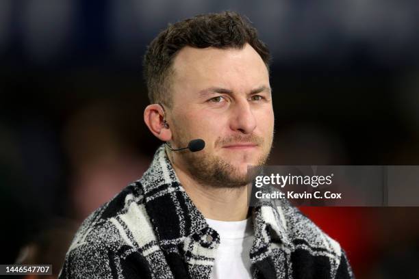 Football Quarterback Johnny Manziel talks onset prior to the SEC Championship game between the LSU Tigers and the Georgia Bulldogs at Mercedes-Benz...