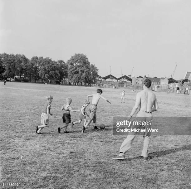 Winant 23 John Gilbert Winant Photos & High Res Pictures - Getty Images