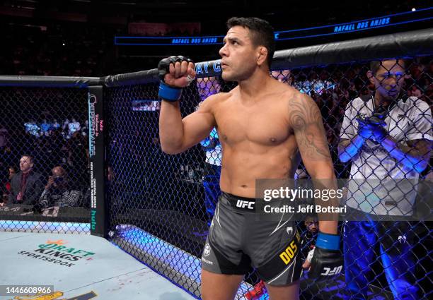 Rafael Dos Anjos of Brazil prepares to fight Bryan Barberena in a welterweight fight during the UFC Fight Night event at Amway Center on December 03,...