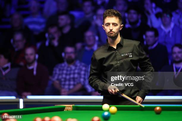 Joe O'Connor of England reacts during the semi-final match against Neil Robertson of Australia on day 6 of the 2022 BetVictor Scottish Open at the...