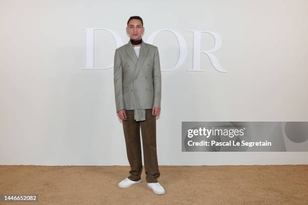 Oliver Sim attends the Dior Fall 2023 Menswear Collection on December 03, 2022 in Cairo, Egypt.