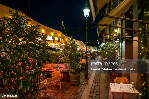 nyhavn at night - copenhagen, denmark - nyhavn stock pictures, royalty-free photos & images