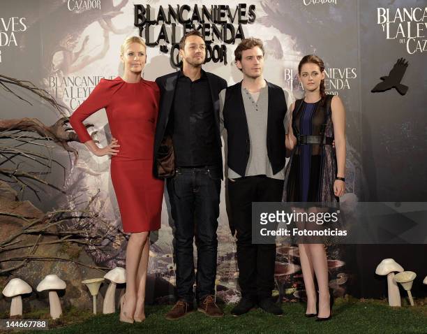 Charlize Theron, Rupert Sanders, Sam Claflin and Kristen Stewart attend a photocall for 'Snow White and the Huntsman' at Casa de America on May 17,...