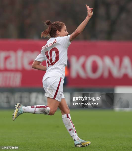 Manuela Giugliano of AS Roma celebrates her second goal during the Women Serie A match between AC Milan and AS Roma at Campo Sportivo Vismara on...