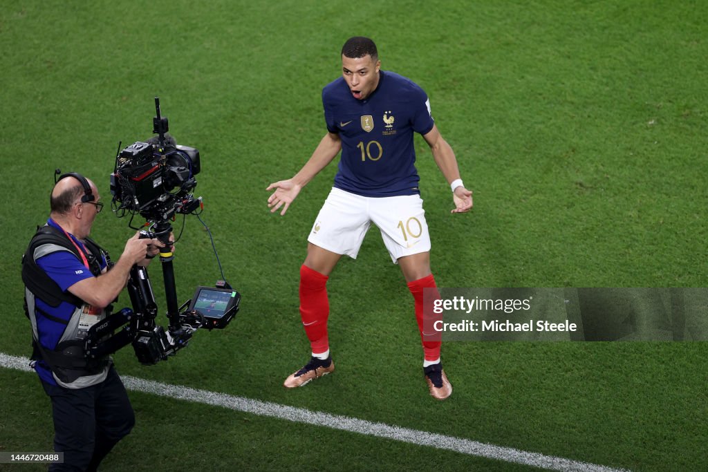 France v Poland: Round of 16 - FIFA World Cup Qatar 2022