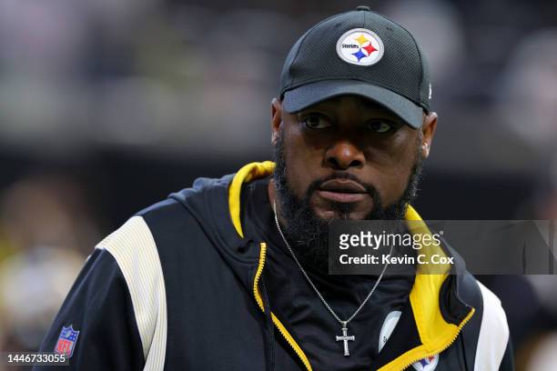 Head coach Mike Tomlin of the Pittsburgh Steelers looks on prior to a game against the Atlanta Falcons at Mercedes-Benz Stadium on December 04, 2022...