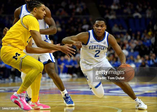 Sahvir Wheeler of Kentucky controls the ball during the Basketball Hall of Fame London Showcase between University of Kentucky and University of...