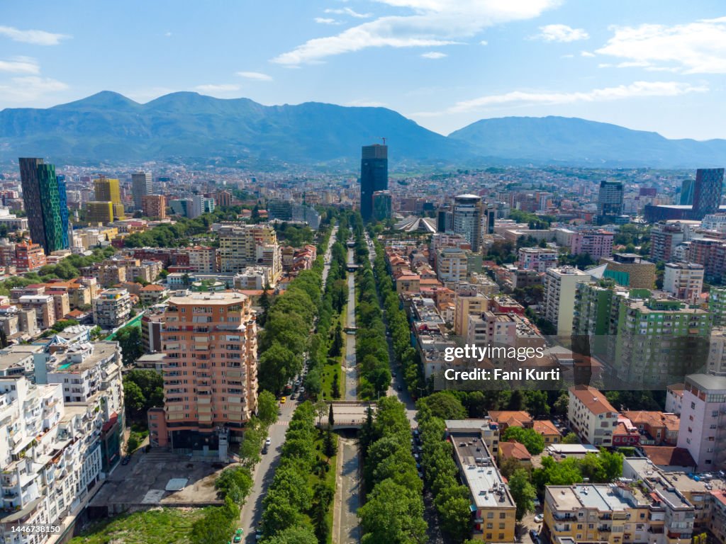 Rivière Tirana Albanian Capital