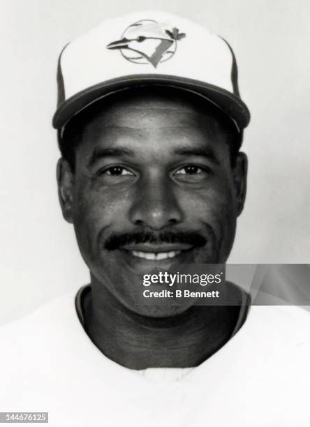 Dave Winfield of the Toronto Blue Jays poses for a portrait circa 1992 in Toronto, Ontario, Canada.