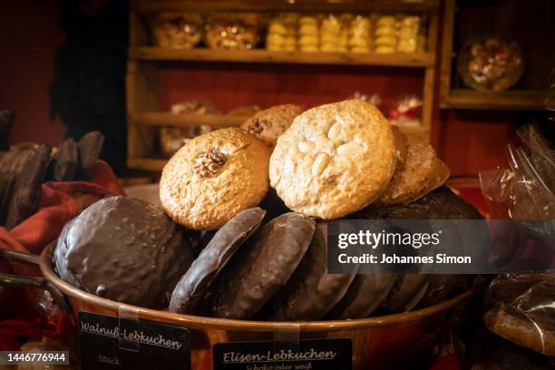 German Lebkuchen are displayed on the 2nd weekend of the Munich central Christmas market at Marienplatz square on December 04, 2022 in Munich,...