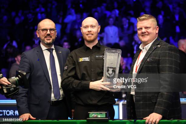 Gary Wilson of England poses with the trophy after winning the final match against Joe O'Connor of England on day 7 of the 2022 BetVictor Scottish...