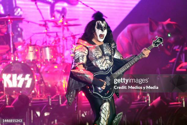 Gene Simms 573 Gene Simmons Tongue Stock Photos, High-Res Pictures, and Images ...