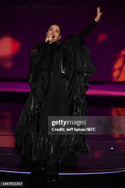 Jessie Ware performs "Free Yourself" on stage during The Fashion Awards 2022 at the Royal Albert Hall on December 05, 2022 in London, England.