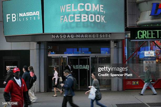 Sign outside of the Nasdaq Marketsite in Times Square welcomes Facebook which is set to debut on the Nasdaq Stock Market today on May 18, 2012 in New...