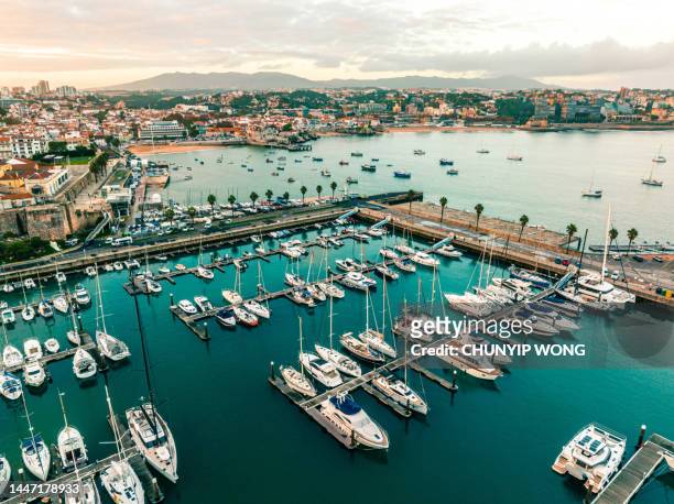 drone view of marina of cascais portugal - cascais 個照片及圖片檔