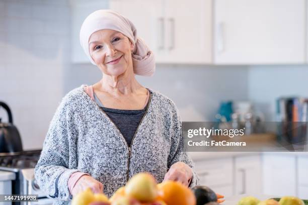 cancer patient living healthfully - physical appearance stock pictures, royalty-free photos & images
