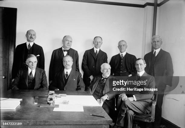 Railway Advisory Board - Standing: Hale Holden; Edward Chambers; Walker D. Hines; John Barton Payne; Oscar E. Price. Seated: A.H. Smith; John Skelton...