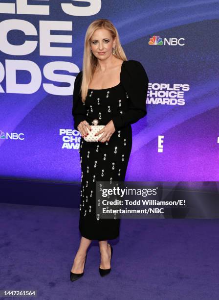 Pictured: Sarah Michelle Gellar arrives to the 2022 People's Choice Awards held at the Barker Hangar on December 6, 2022 in Santa Monica, California....