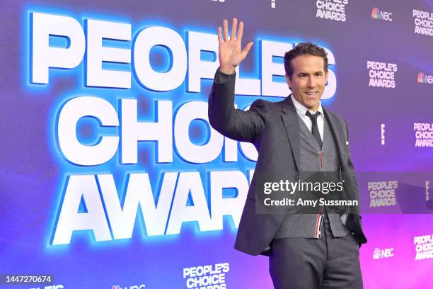 Ryan Reynolds attends the 2022 People's Choice Awards at Barker Hangar on December 06, 2022 in Santa Monica, California.