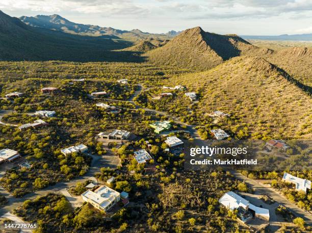 quartiere in west tucson arizona - pima county foto e immagini stock