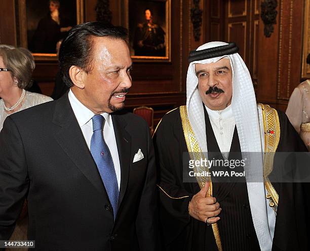 The Sultan of Brunei, Hassanal Bolkiah and King Hamed bin Isa Al Khalifa of Bahrain during a reception in the Waterloo Chamber, before the Lunch For...
