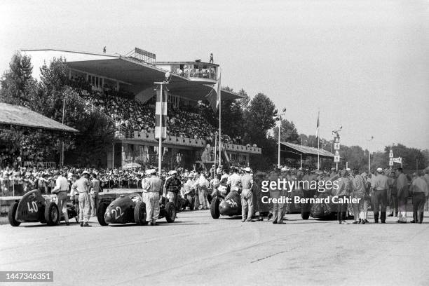 Gerino Gerini, Giulio Cabianca, Hans Herrmann, Carroll Shelby, Maserati 250F, Grand Prix of Italy, Autodromo Nazionale Monza, 07 September 1958....