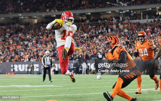 Isiah Pacheco of the Kansas City Chiefs against the Cincinnati Bengals at Paycor Stadium on December 04, 2022 in Cincinnati, Ohio.