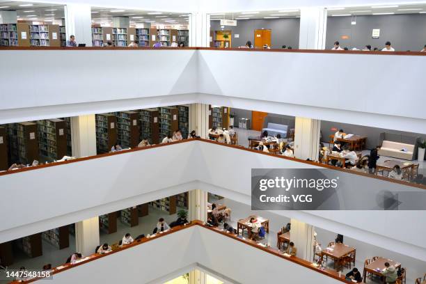 Students of Lingbo University study in the library to prepare for the upcoming 2023 China's National Postgraduate Entrance Exam on November 7, 2022...