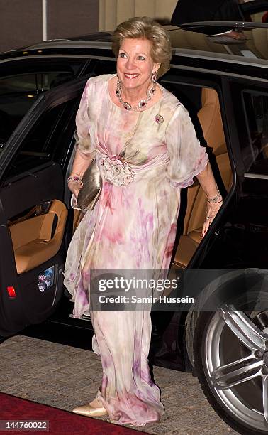 Queen Anne Marie Of Greece attends a dinner for foreign Sovereigns to commemorate the Diamond Jubilee at Buckingham Palace on May 18, 2012 in London,...