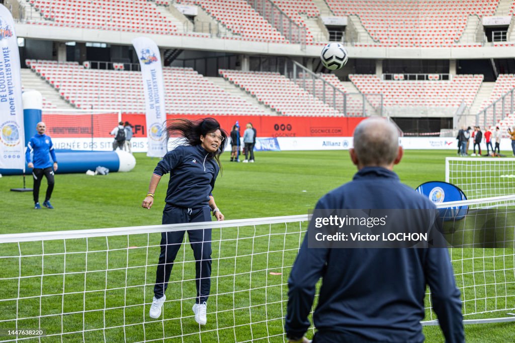 Futnet Racket Membres du Club Paris 2024 lors d'une partie de futnet lors de la ...