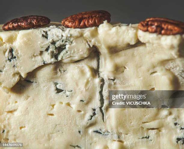 close up of gorgonzola veined blue cheese texture - roquefort cheese ストックフォトと画像