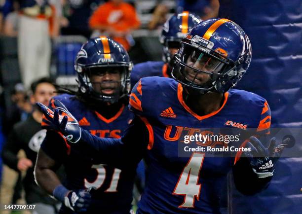 Wide receiver Zachari Franklin of the UTSA Roadrunners celebrates his touchdown reception against North Texas Mean Green in the first half at...