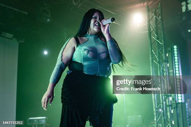 Shy Singer Shygirl Photos and Premium High Res Pictures - Getty Images
