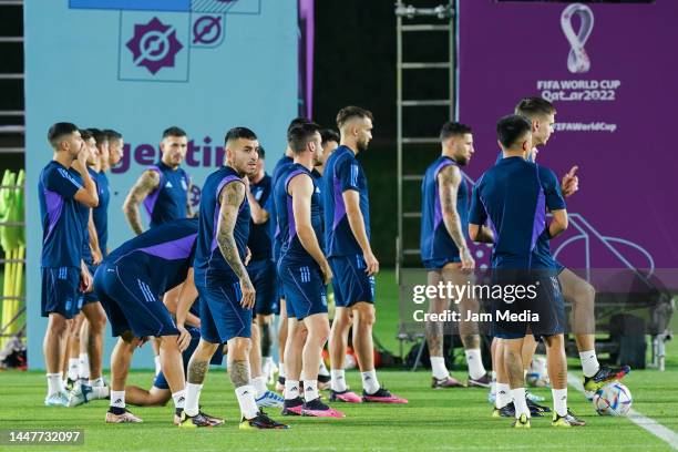 Players of Argentina look on during a training session on match day -1 at Qatar University on December 8, 2022 in Doha, Qatar.