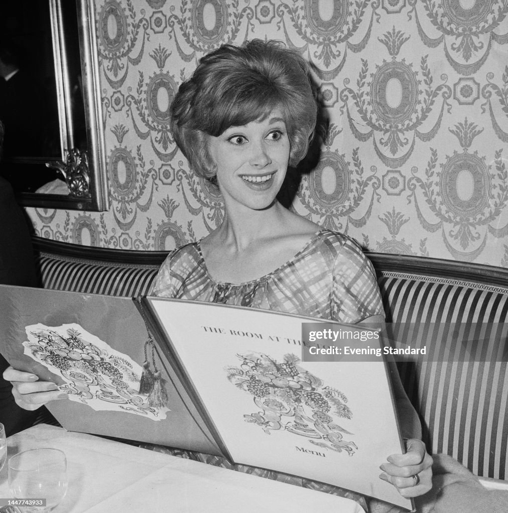 British actress Wendy Craig, whose films include 'Room at the Top