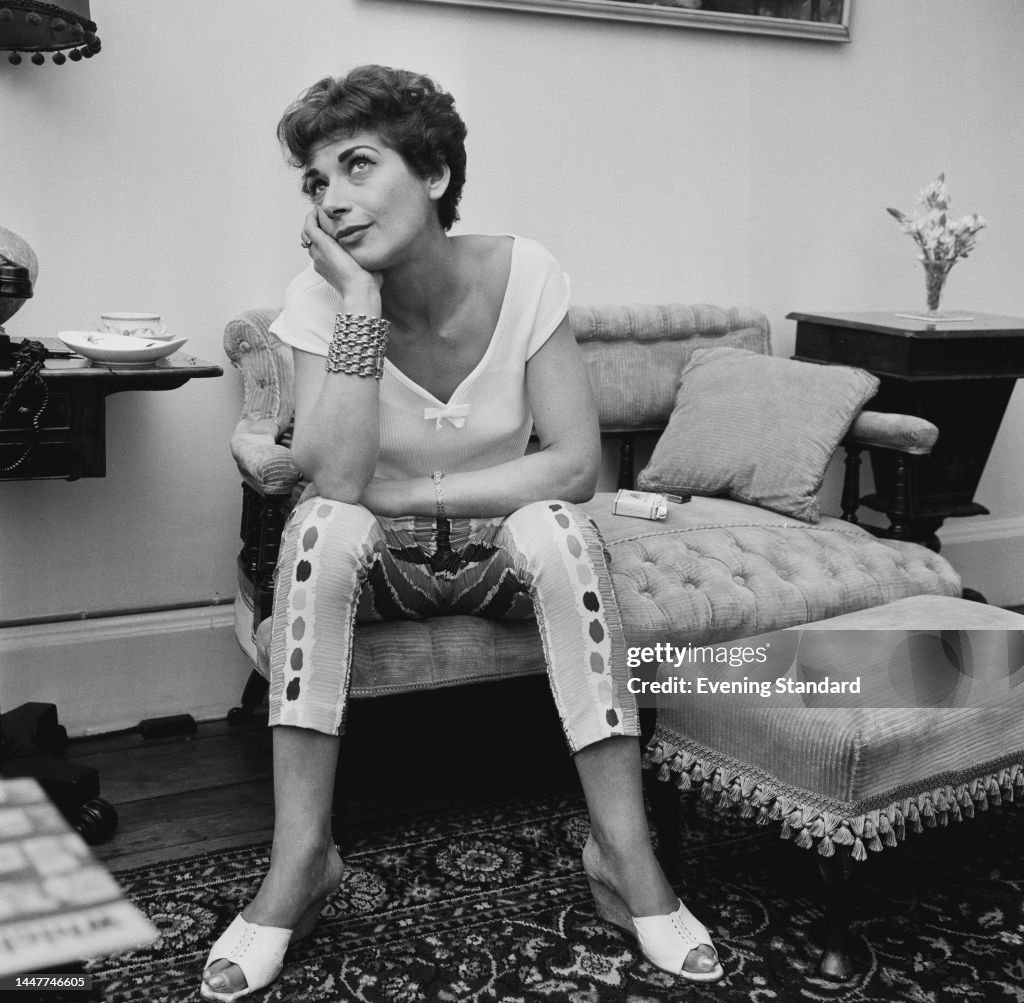 Actress Miriam Karlin