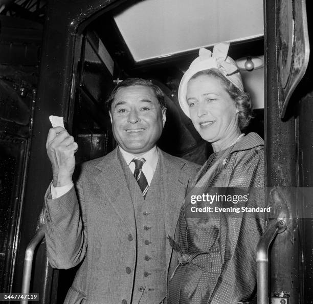 Prince Chula Chakrabongse of Thailand and his English wife Elizabeth on September 14th, 1961.