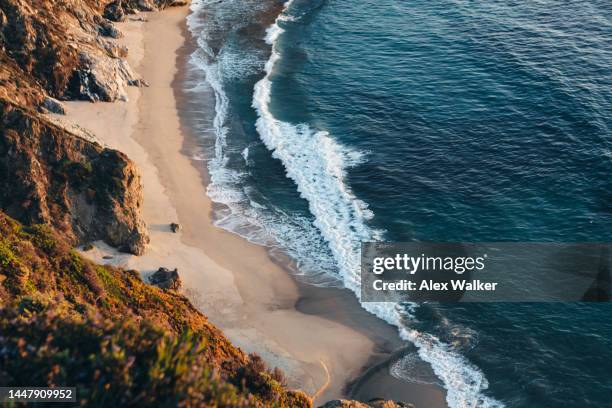 big sur californian coastline at sunset. - california beach fotografías e imágenes de stock