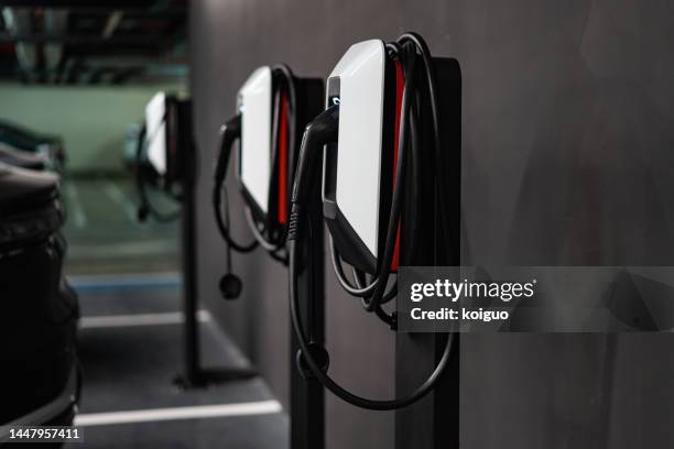 electric vehicle charging pile - powerbank stock-fotos und bilder